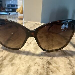 Dolce & Gabbana DG 4114 Sunglasses | 59-15-140. Model:
DG 4114.
